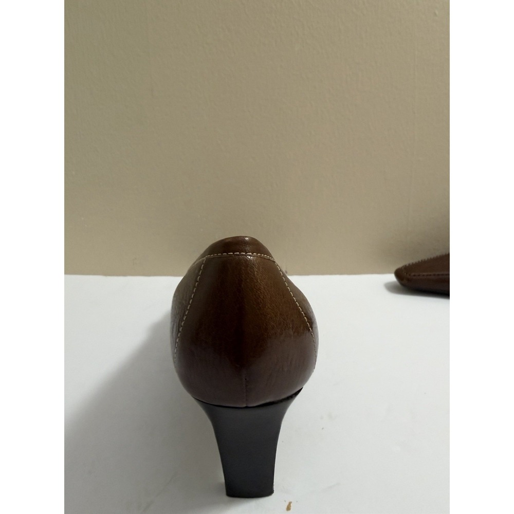 UNISA Pumps Bro Leather Horsebit Kitten Heel 2.5"-3" Women's 10B - Picture 5 of 10